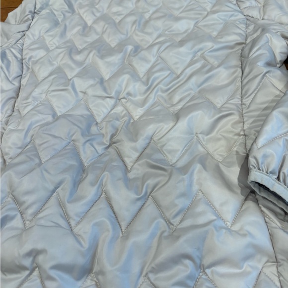 (419) KENNETH COLE PUFFER - Picture 5 of 7